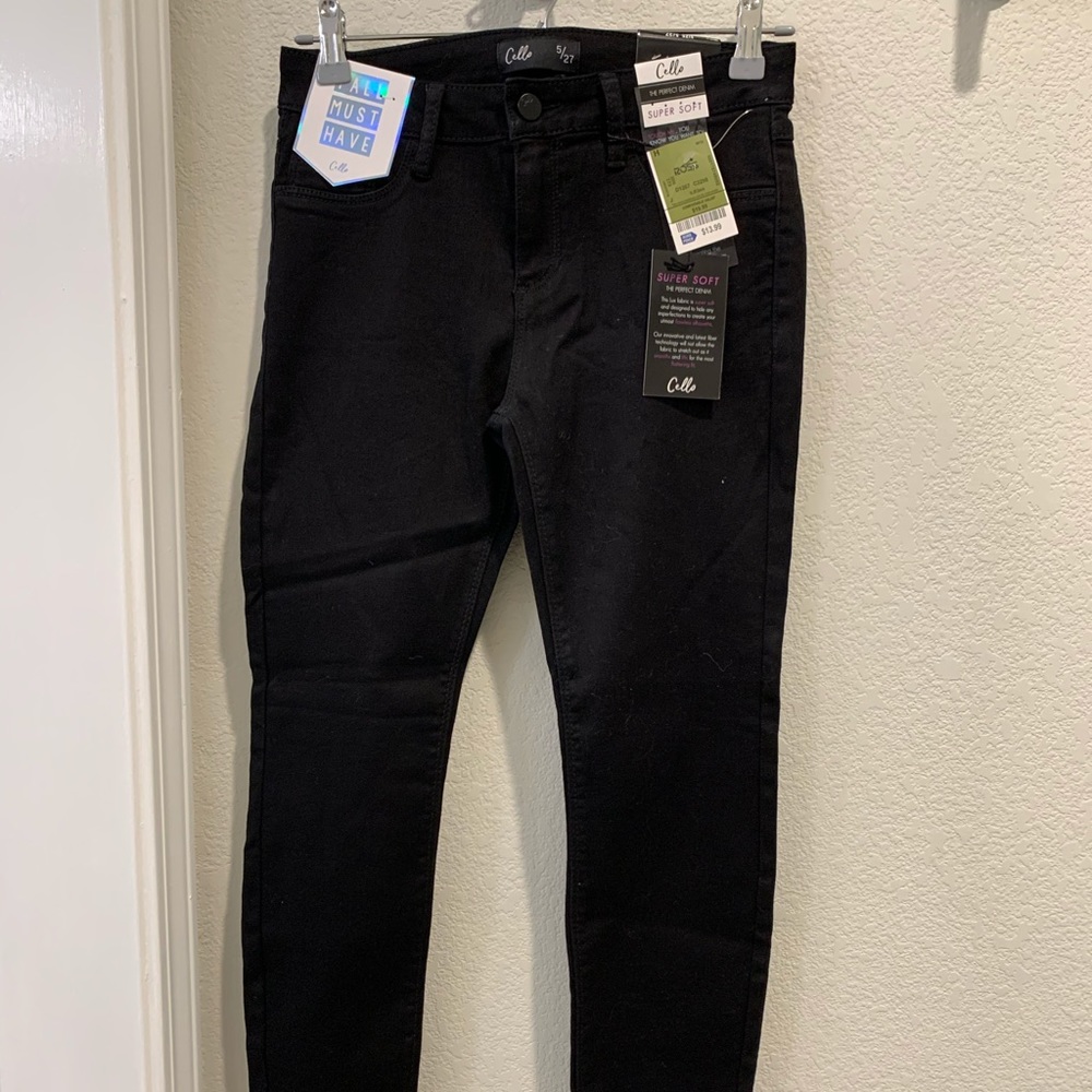 Black Skinny Jeans